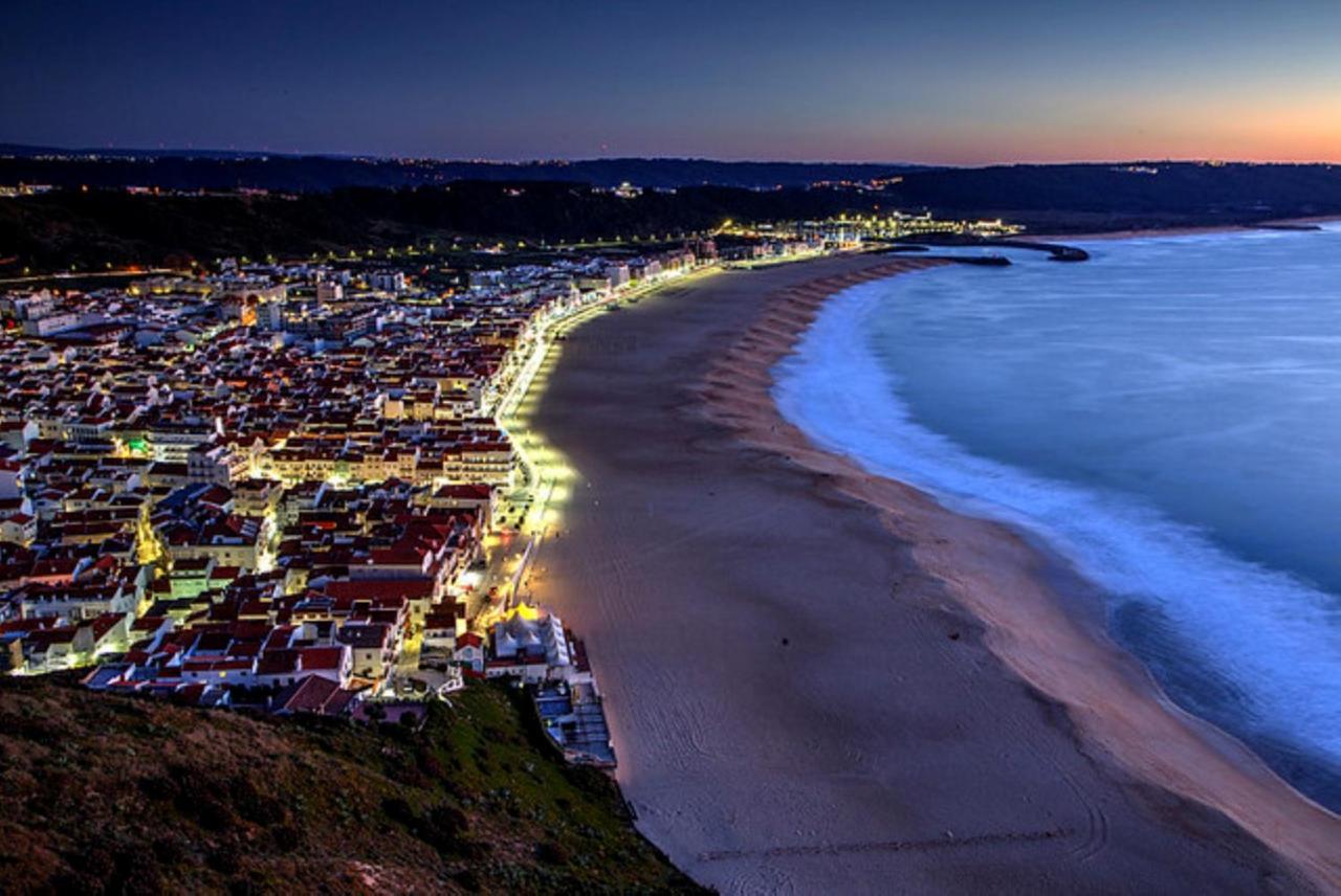Light Wave Nazare Center 50M Beach Exterior photo